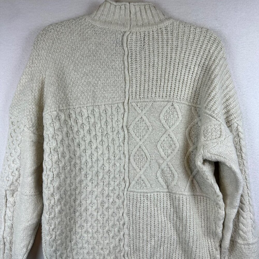 American Eagle Cream Knit Pullover Sweater 3D Print Womens Size S Grandmacore - Picture 9 of 11